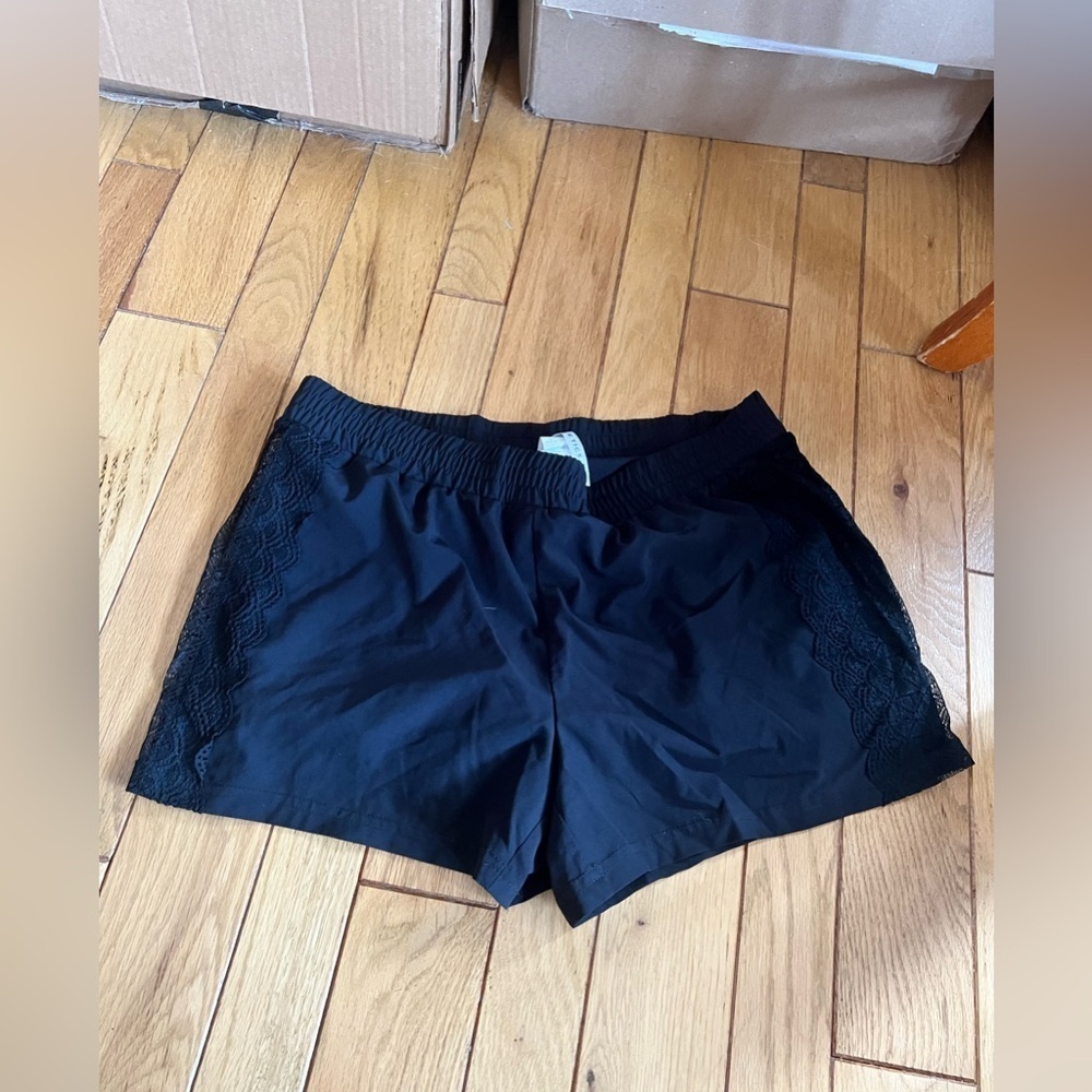 Fabletics - Athletic Black Lace Trim Shorts